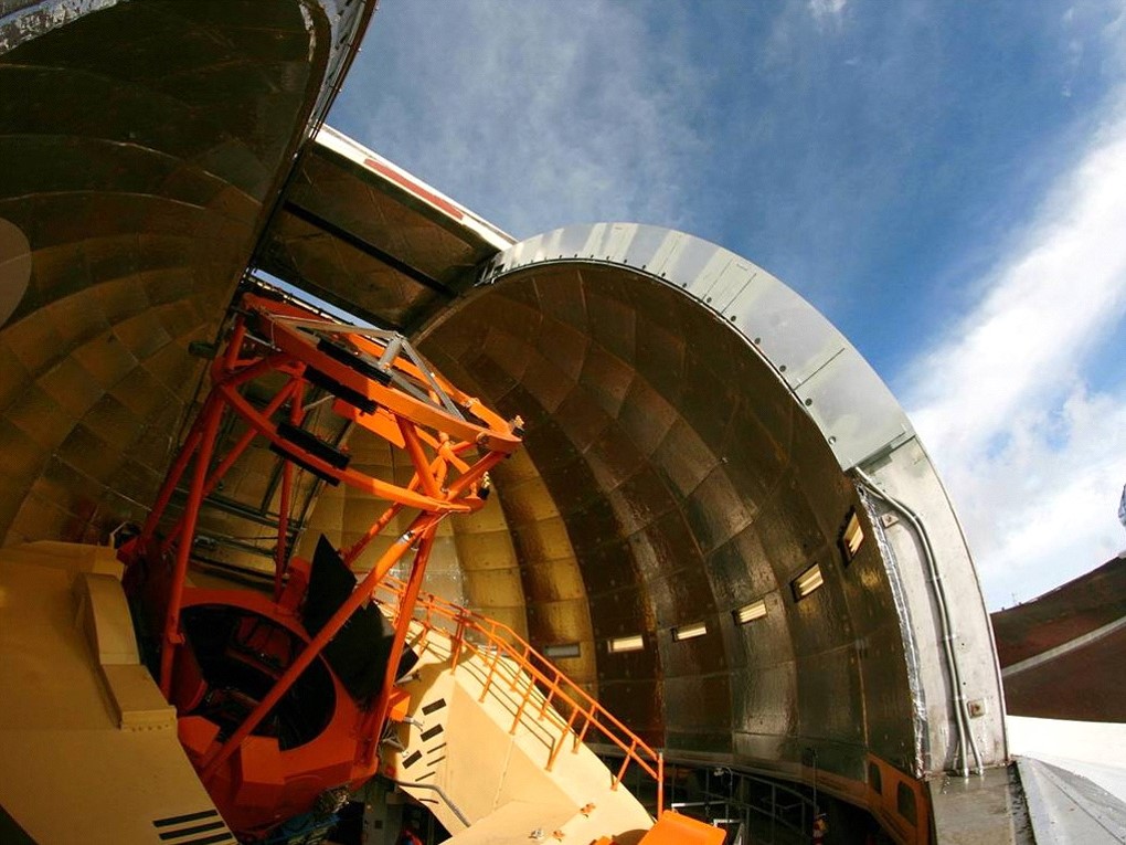 The inside of the IRTF