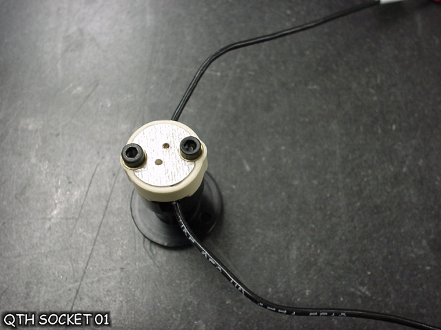 QTH Socket 01