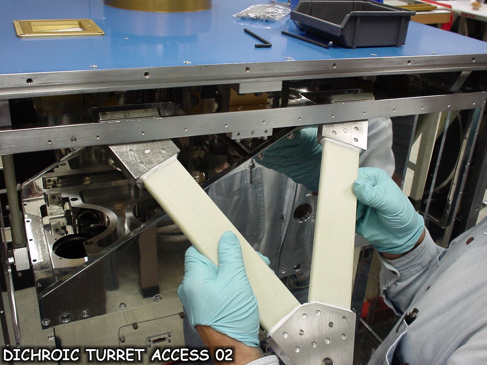 dichroic turret access 02