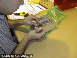 focus stage assy 16